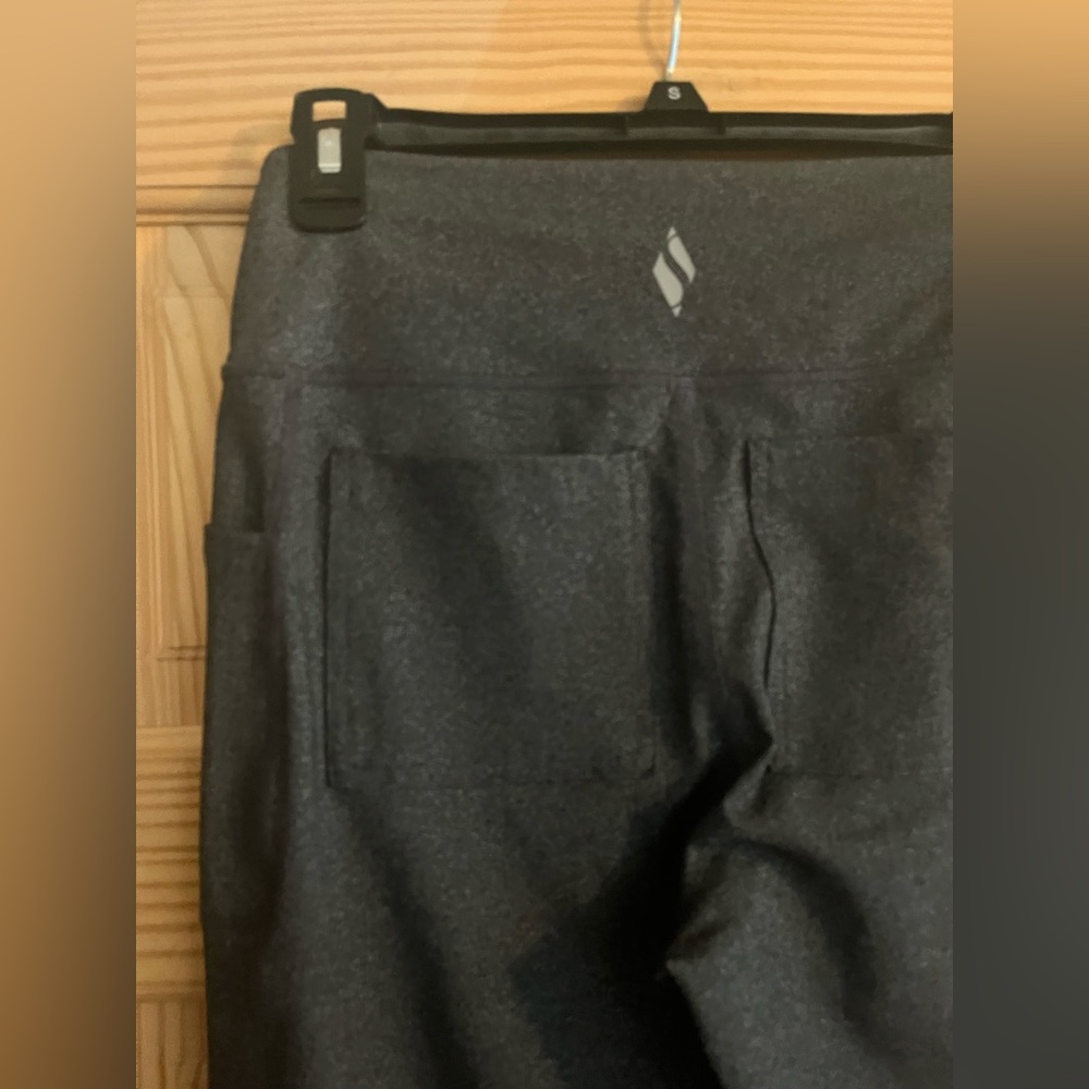 Skechers Charcoal Gray leggings with Pockets Size Medium - Picture 7 of 11